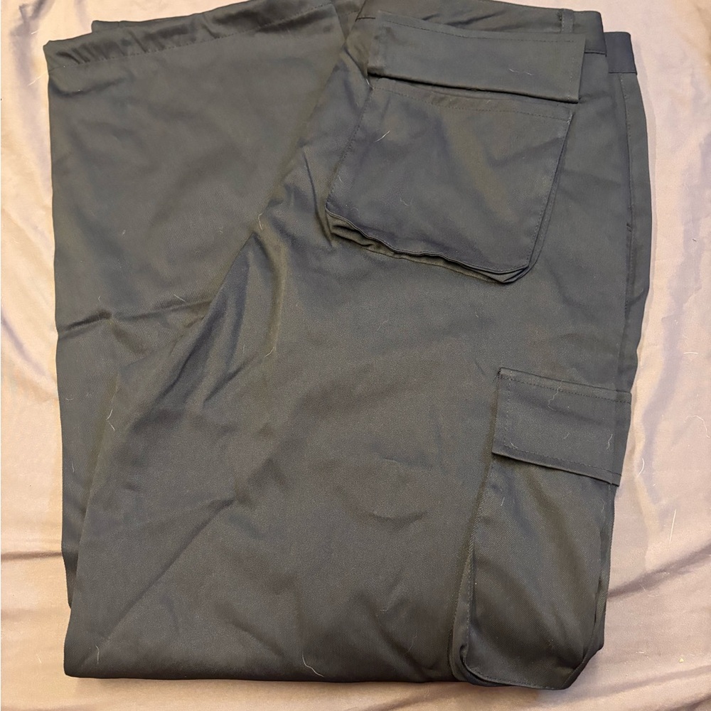 Women’s  Black and Gray Cargo Pants
